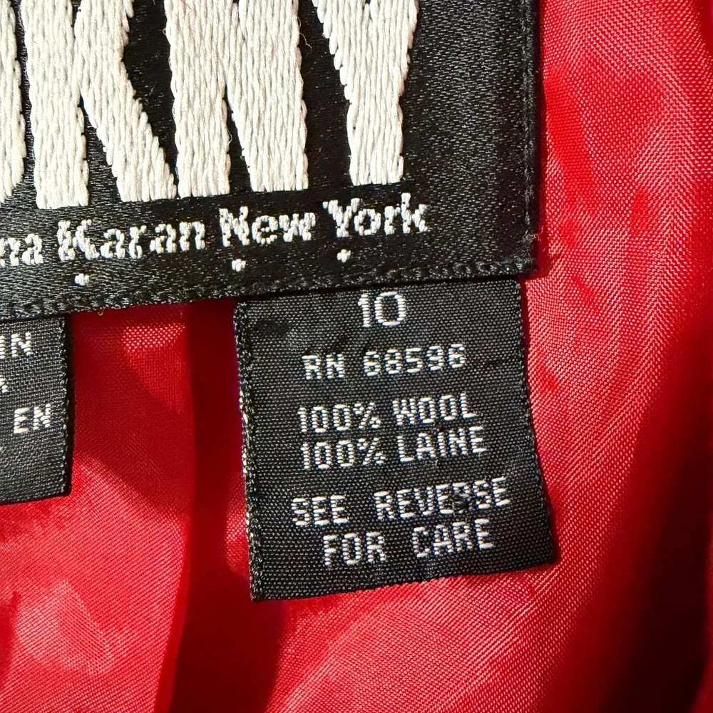 DKNY 100% Wool Blazer | Size 10 | Tailored Fitted Jacket | Classic Career Piece - Picture 5 of 8